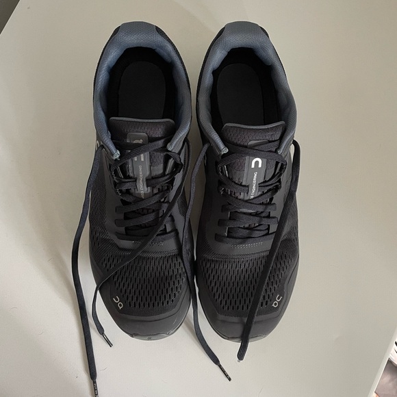 On Cloud Women’s Cloudace running shoes sz 11 - Picture 2 of 6